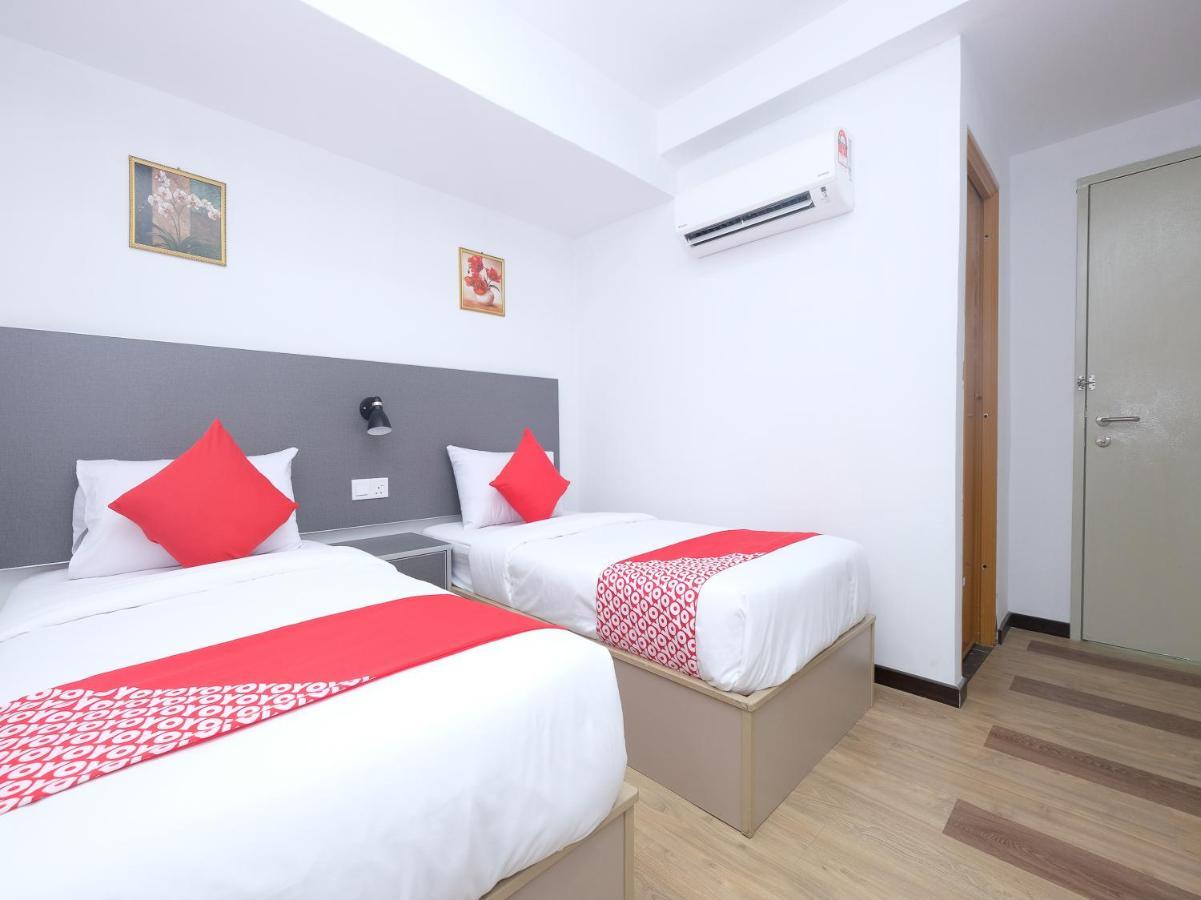 Oyo 44043 First Garden Hotel Kuantan Extérieur photo